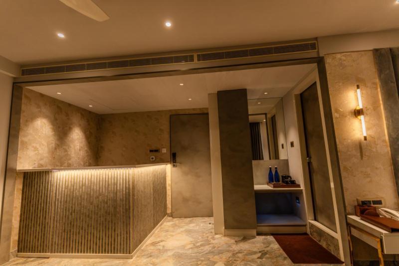 Hotel Ocean Blue Visakhapatnam Exteriör bild