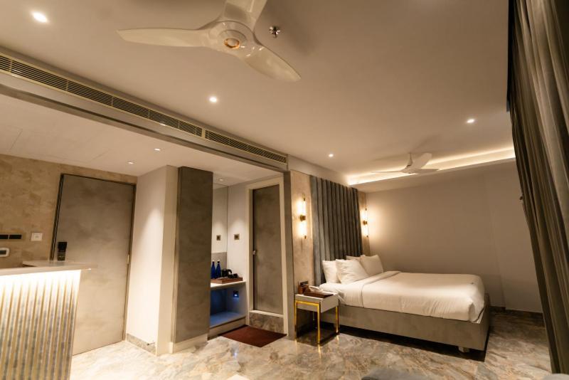 Hotel Ocean Blue Visakhapatnam Exteriör bild